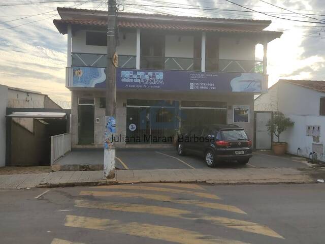 #139 - Casa para Venda em Alfenas - MG - 1
