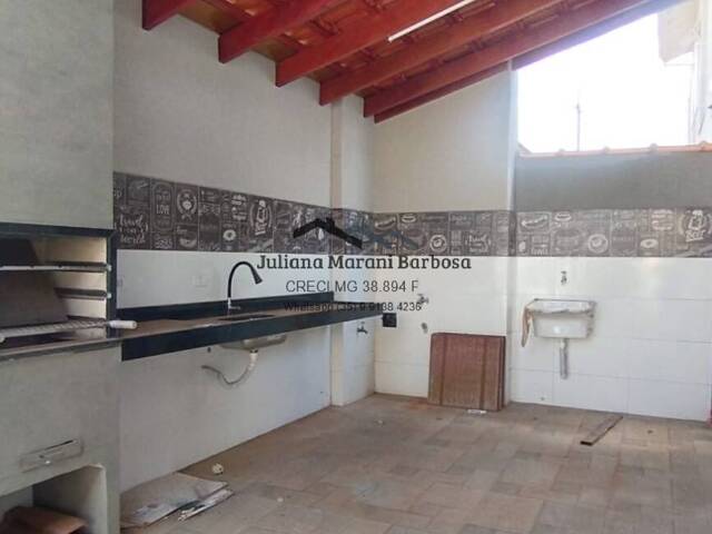#155 - Casa para Venda em Poços de Caldas - MG - 2