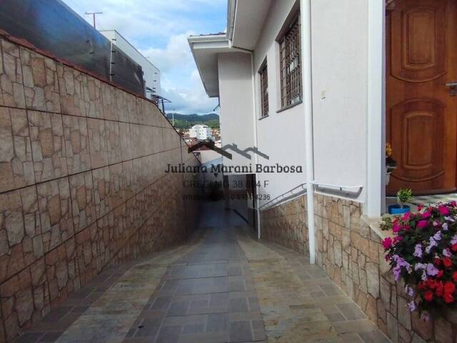 #162 - Casa para Venda em Poços de Caldas - MG - 2