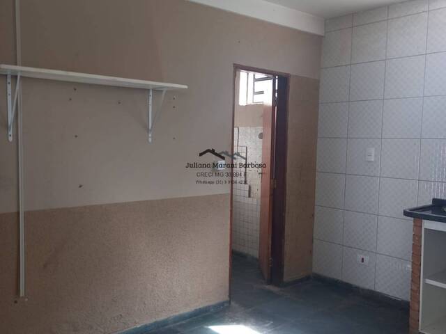 #202 - Casa para Venda em Poços de Caldas - MG - 3