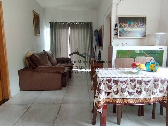 Casa para Venda em Poços de Caldas - 2